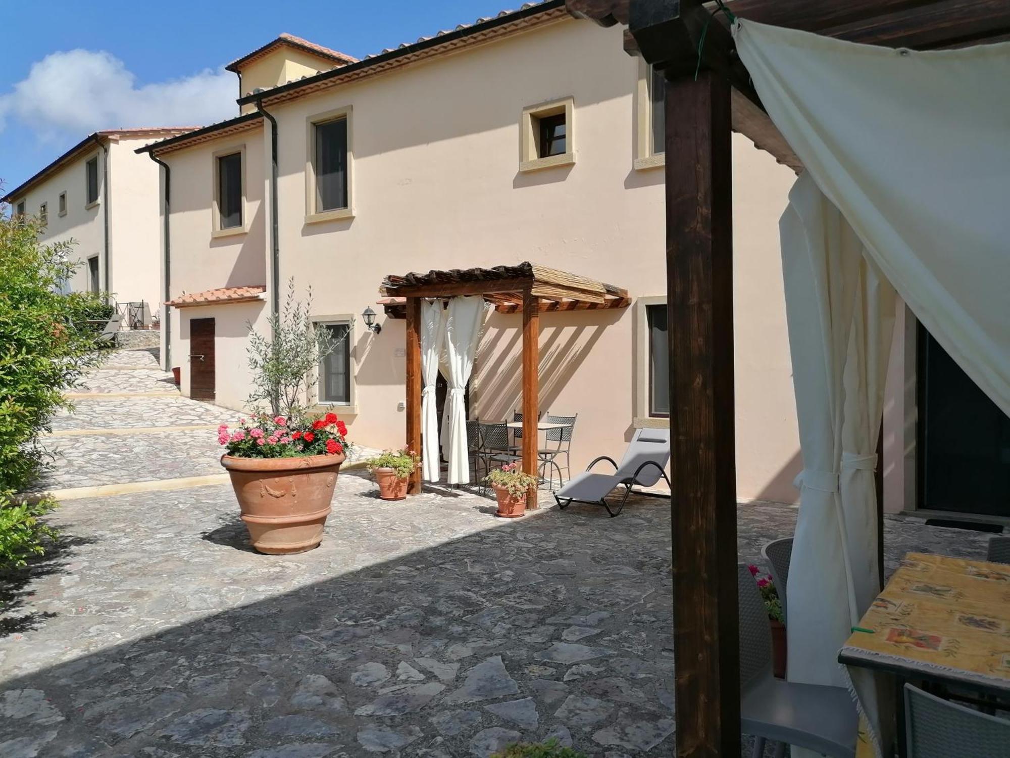 Residence Il Monastero Pomarance Exterior foto